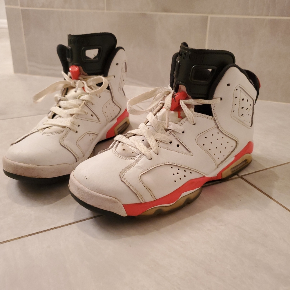 Jordan 6 Retro Infared White